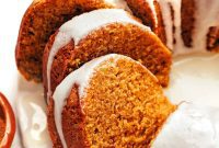 Golden Autumn Spiced Pumpkin Cake