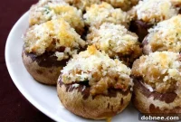 Spicy Bacon and Jalapeno Stuffed Mushrooms
