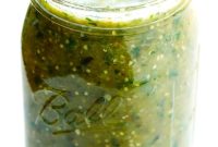 Tangy Green Tomatillo Salsa
