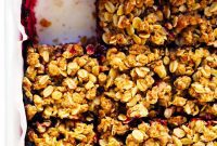 Juicy Blueberry Streusel Bars