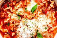 Hearty Skillet Lasagna Soup
