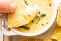 Velvety White Cheese Dip