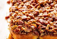 Gooey Caramel Pecan Rolls