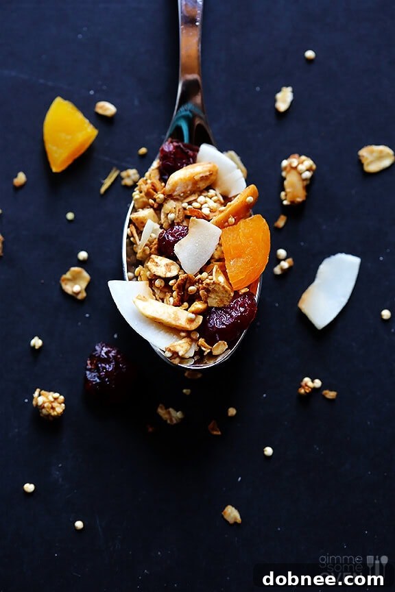 Healthy Granola with Quinoa: Perfect for Breakfast or Snacking