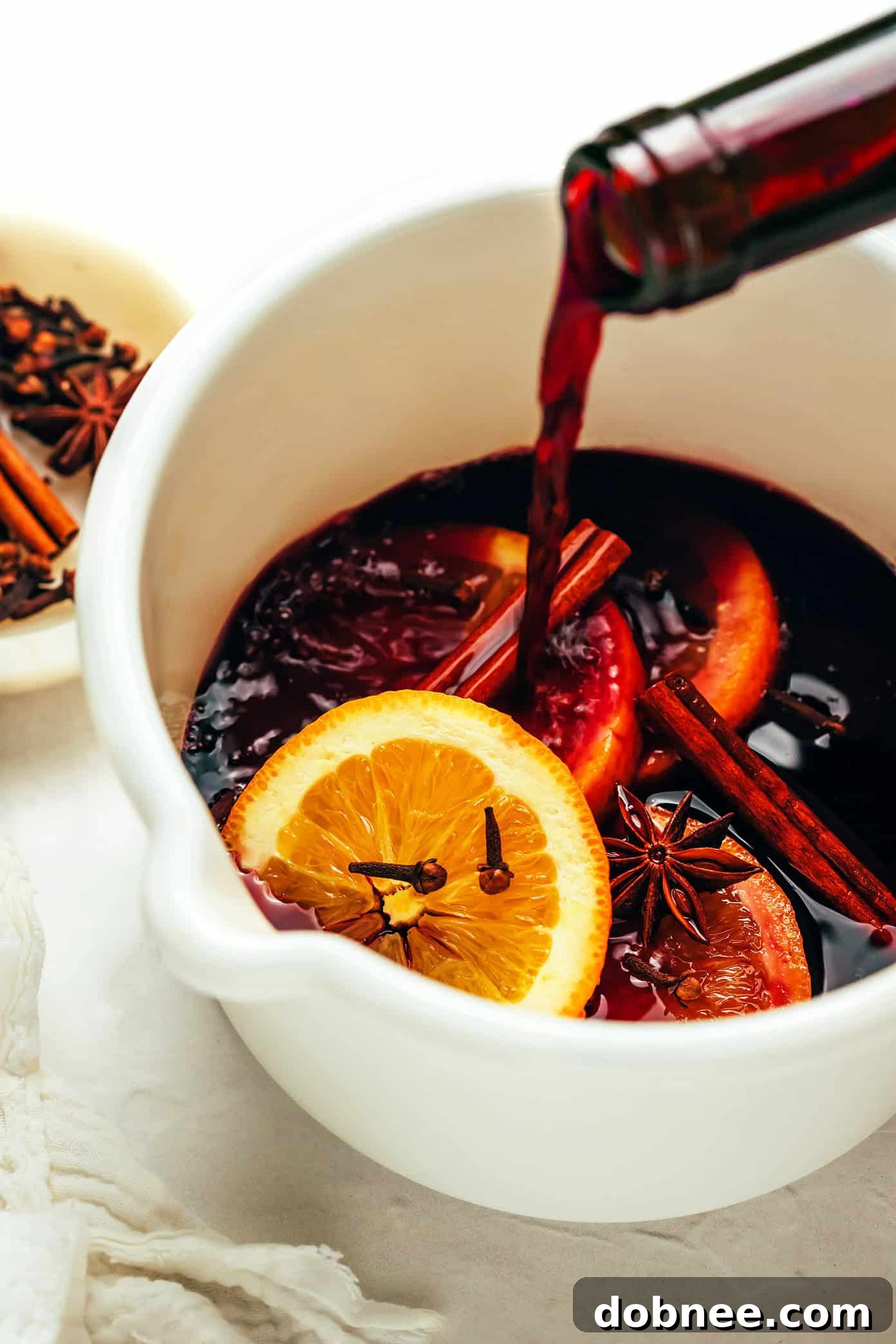 How to Make Mulled Wine - Step-by-Step Guide for a Warm Holiday Drink