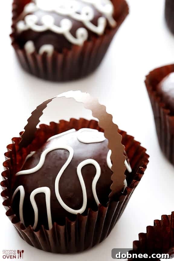 4-Ingredient Easter Egg Oreo Truffles | gimmesomeoven.com 4-Ingredient Easter Egg Oreo Truffles | gimmesomeoven.com