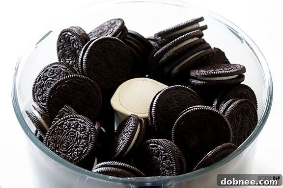 4-Ingredient Easter Egg Oreo Truffles | gimmesomeoven.com 4-Ingredient Easter Egg Oreo Truffles | gimmesomeoven.com