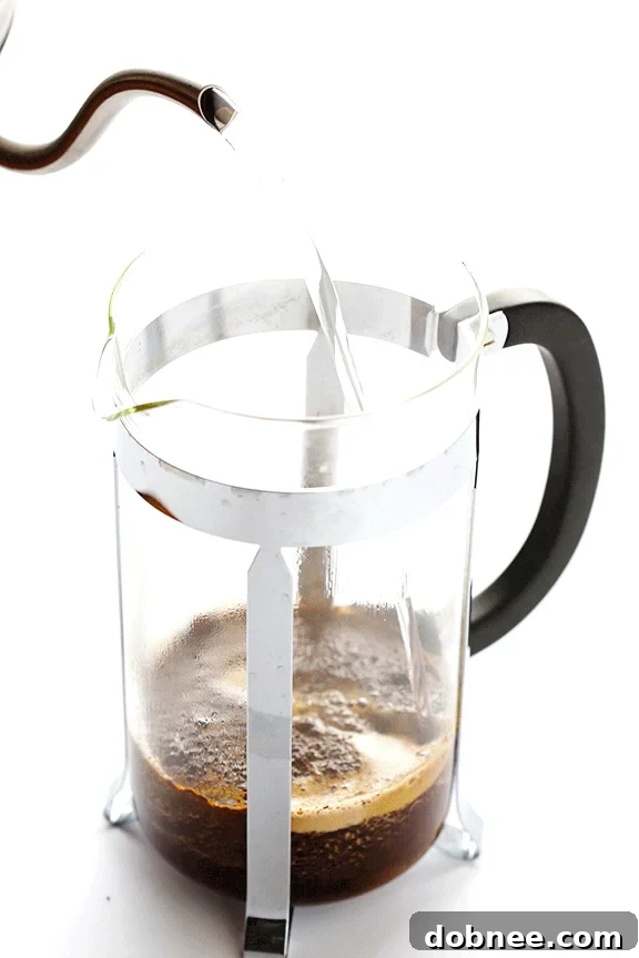 French Press Coffee -- learn how to make perfect French press coffee with this step-by-step tutorial | gimmesomeoven.com #howto