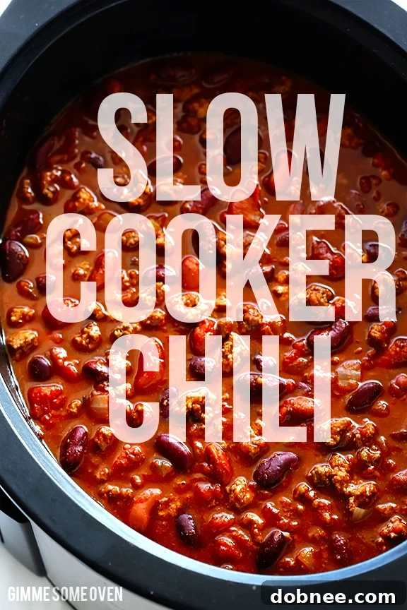 Classic Slow Cooker Chili -- super easy to make, and SO GOOD! | gimmesomeoven.com #soup #fall #gameday
