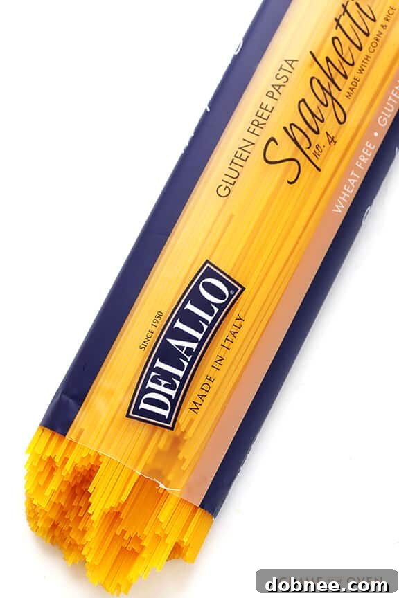 Gluten-Free Alfredo Sauce -- ready to go in 15 minutes, made with easy everyday ingredients, and so good! | gimmesomeoven.com #glutenfree #gf