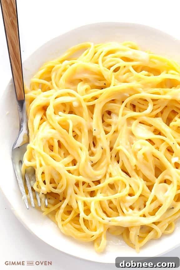 Gluten-Free Alfredo Sauce -- ready to go in 15 minutes, made with easy everyday ingredients, and so good! | gimmesomeoven.com #glutenfree #gf