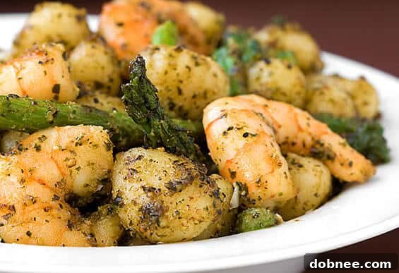 Delicious Gnocchi with Shrimp, Asparagus & Pesto, ready in under 15 minutes
