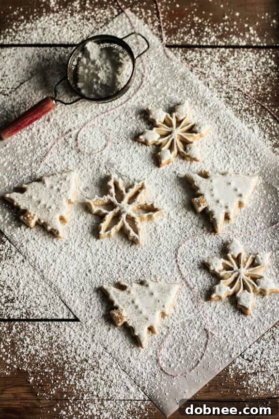 Christmas Sugar Cookies | pastryaffair.com