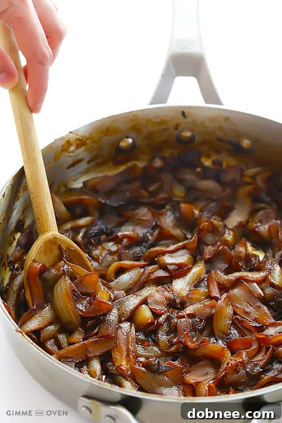 How To Make Caramelized Onions -- a step-by-step tutorial | gimmesomeoven.com