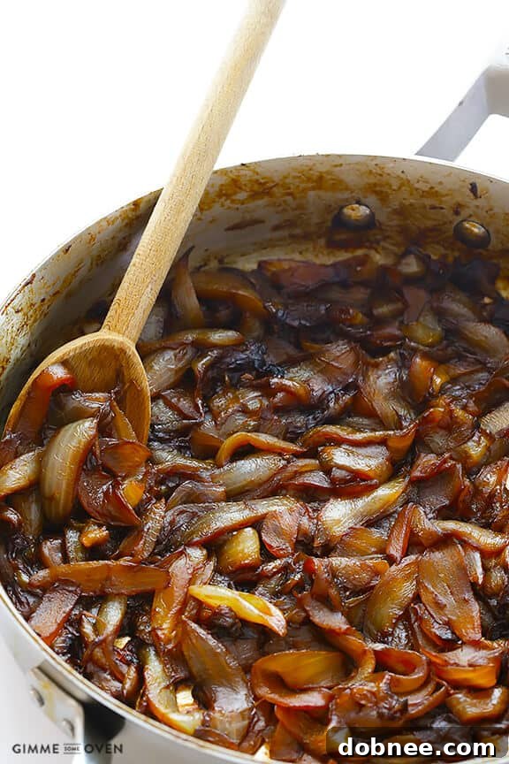 How To Make Caramelized Onions -- a step-by-step tutorial | gimmesomeoven.com