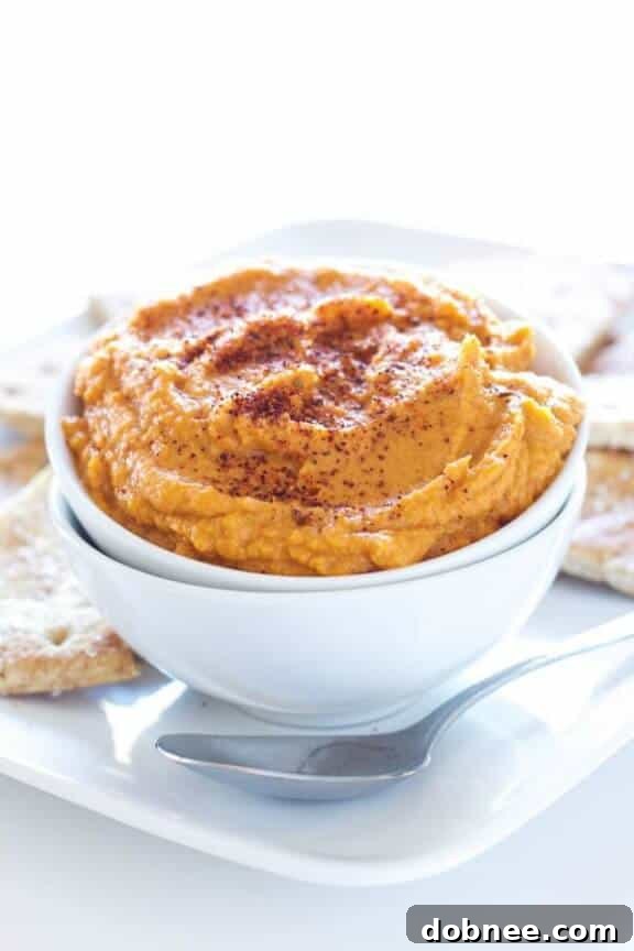 Sriracha Pumpkin Hummus | reciperunner.com