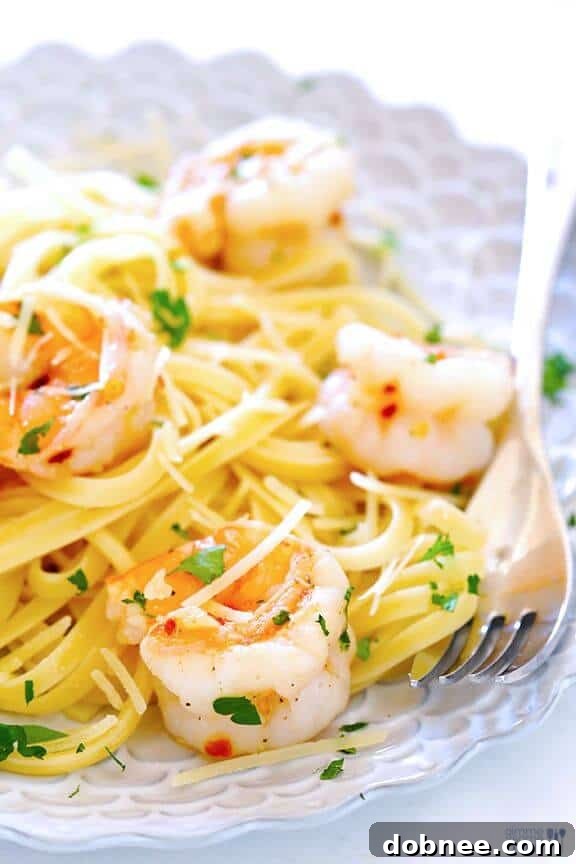 15-Minute Skinny Shrimp Scampi - a quick and flavorful seafood pasta dish