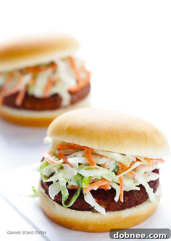 Greek Yogurt Coleslaw -- the classic coleslaw we all love, lightened up with Greek yogurt instead of mayo and ready to go in 5 minutes! | dobnee.com