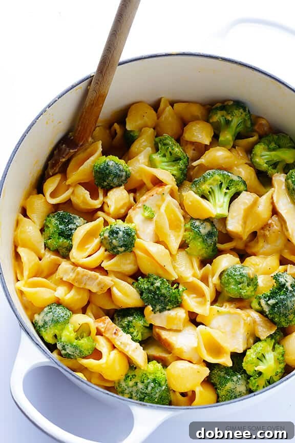 Broccoli Cheddar Chicken Mac and Cheese Recipe | gimmesomeoven.com