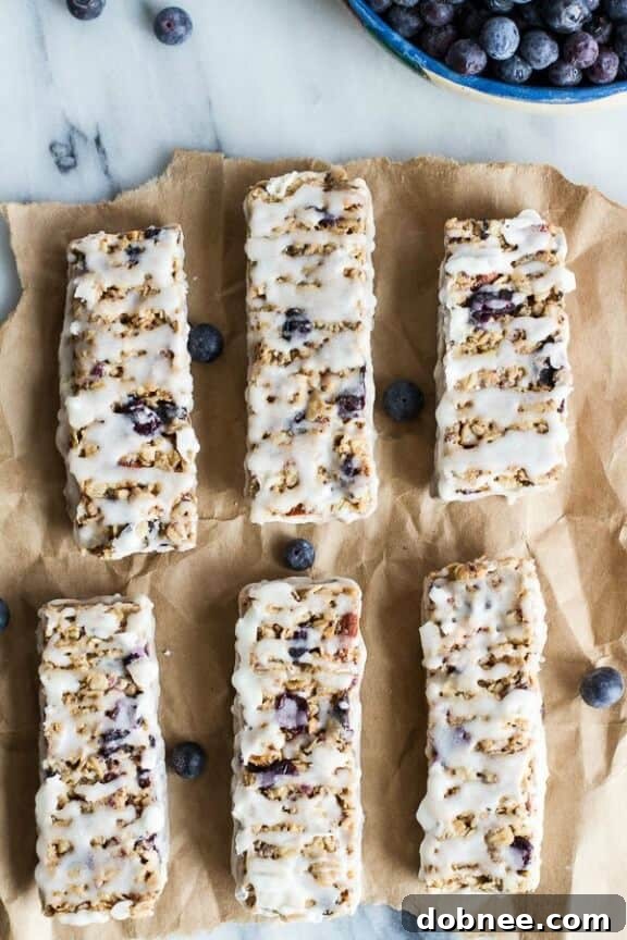 Healthy Blueberry Vanilla Greek Yogurt Granola Bars
