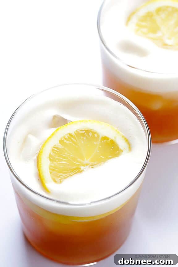 Golden Maple Sour 6 Maple Whiskey Sour -- naturally sweetened, and so refreshing! | gimmesomeoven.com