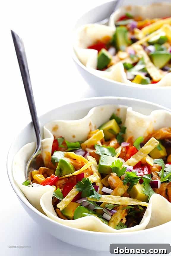 Quick Chicken Enchilada Skillet: A delicious one-pan meal prepared in just 20 minutes for ultimate convenience. | gimmesomeoven.com