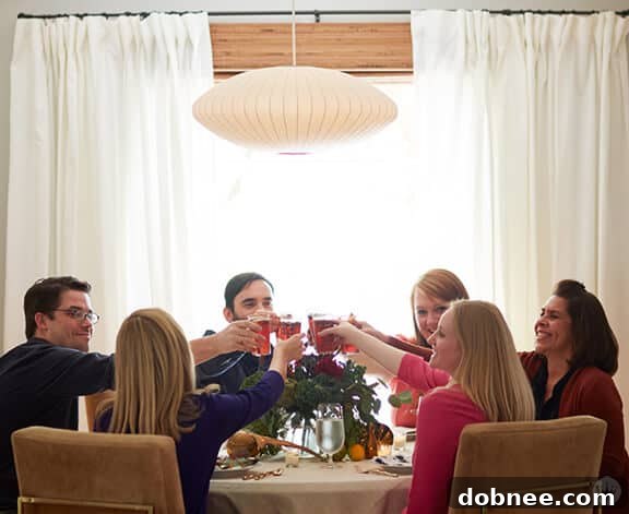 Friendsgiving | gimmesomeoven.com and thinkmakeshareblog.com