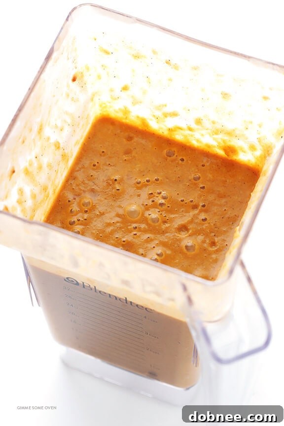 Cashew Chicken Curry (In A Hurry!) -- if you're craving Indian food, this delicious meal can be ready to go in less than 30 minutes! | gimmesomeoven.com