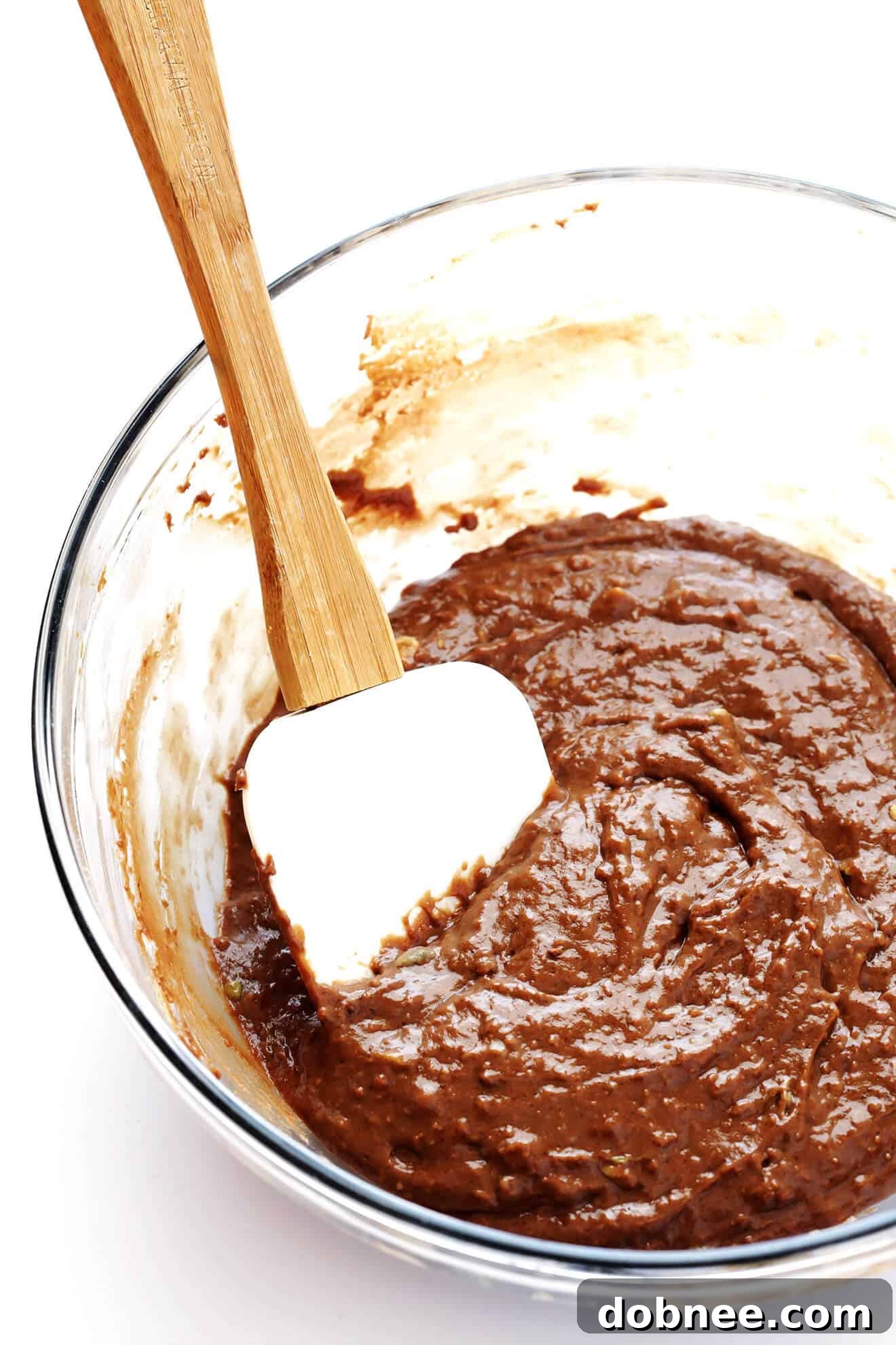 This Chocolate Avocado Hot Fudge Cake only takes about 10 minutes to prep, and bakes up with the most DELICIOUS and decadent layer of hot fudge waiting for you under the cake. So fun! | gimmesomeoven.com (Vegan)