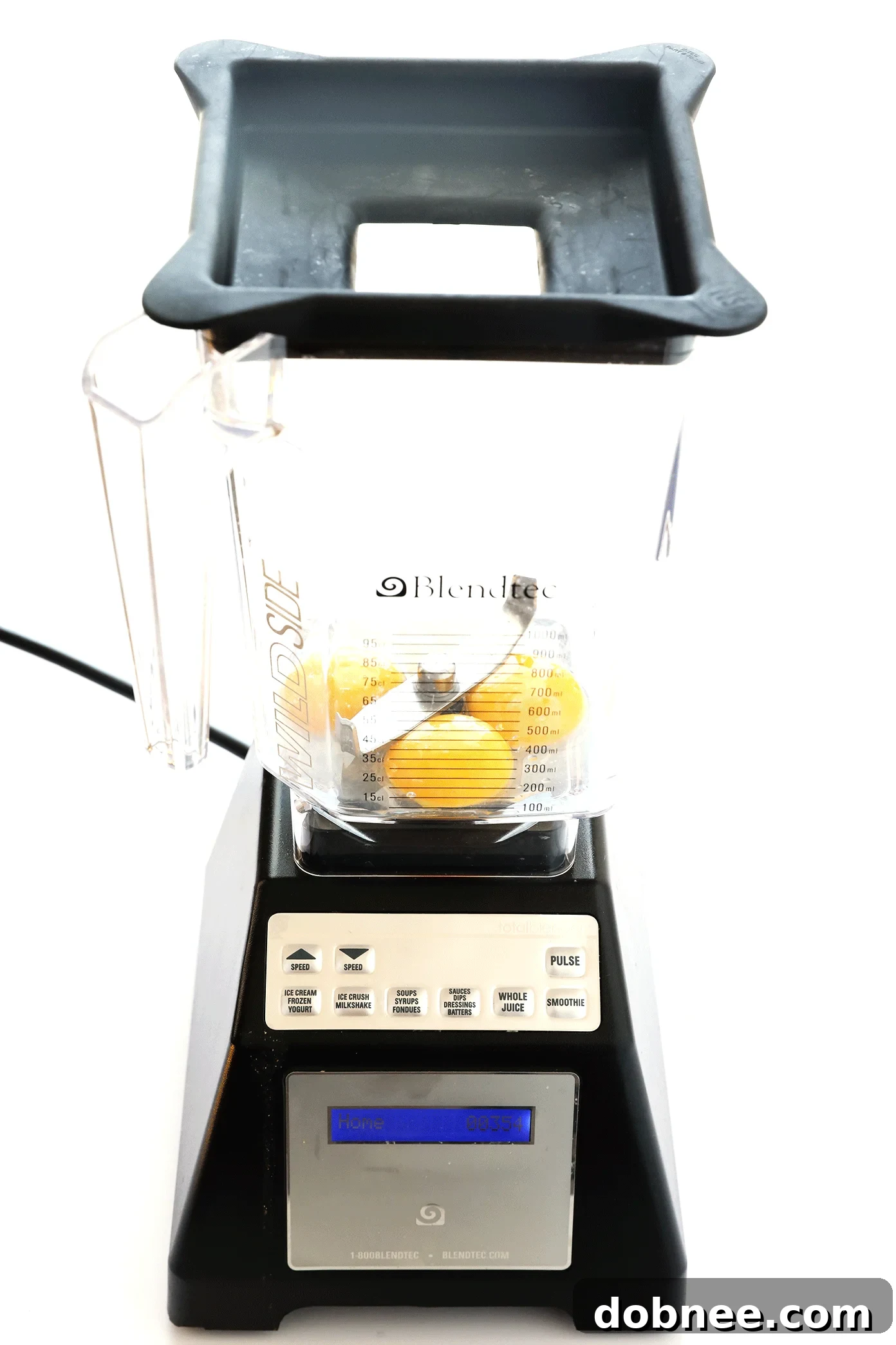 This Blender Hollandaise Sauce takes less than 5 minutes to make, calls for 5 easy ingredients, and tastes SO delicious. | gimmesomeoven.com