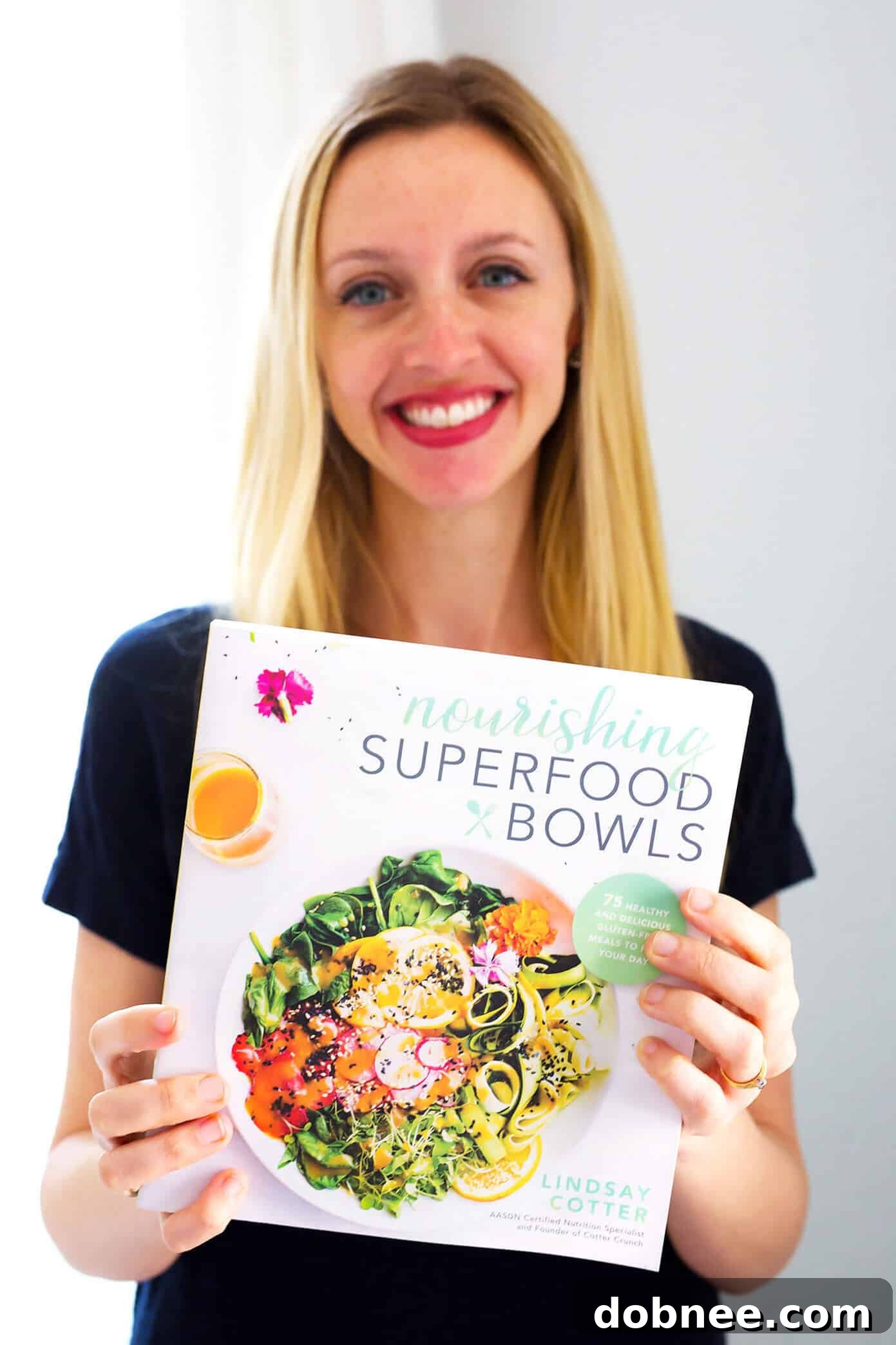 Cover of the 'Nourishing Superfood Bowls' cookbook by Lindsay Cotter