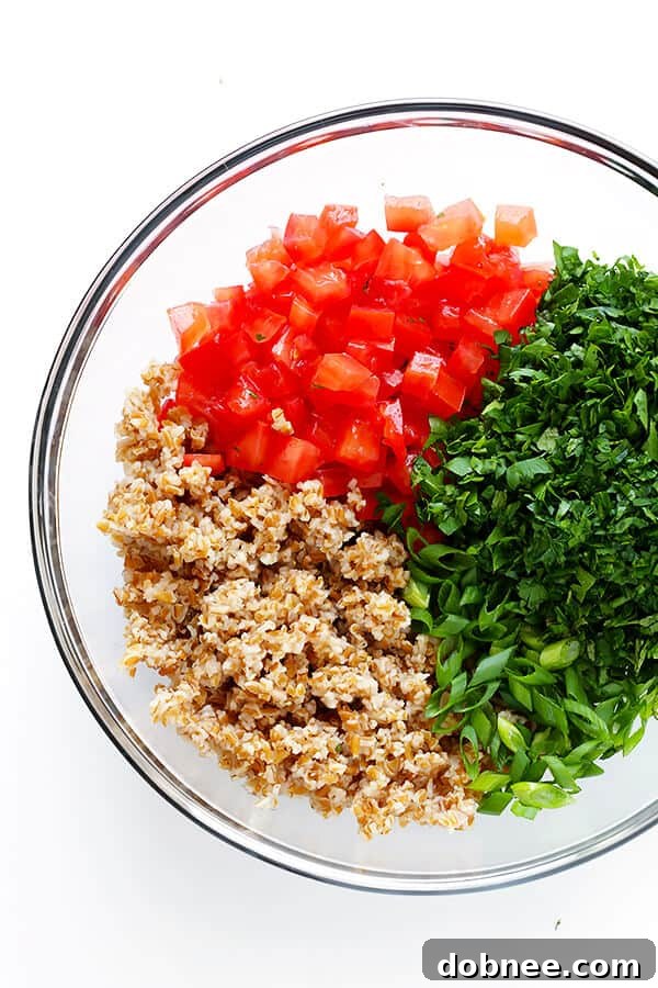 This classic tabbouleh recipe is easy to make with tons of fresh herbs, lemon and bulgur, and it always tastes SO refreshing! | gimmesomeoven.com