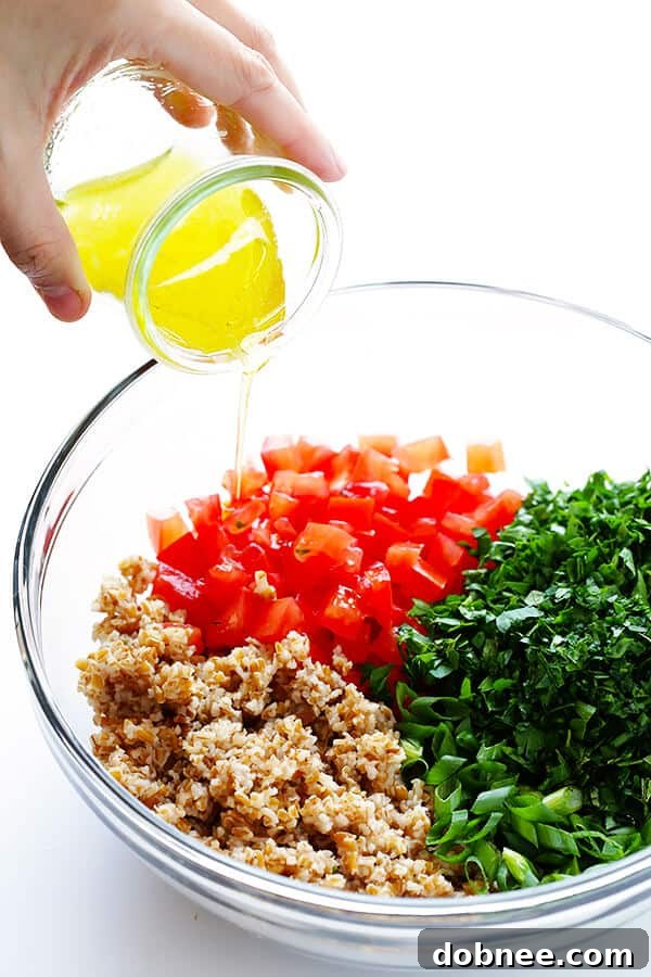 This classic tabbouleh recipe is easy to make with tons of fresh herbs, lemon and bulgur, and it always tastes SO refreshing! | gimmesomeoven.com