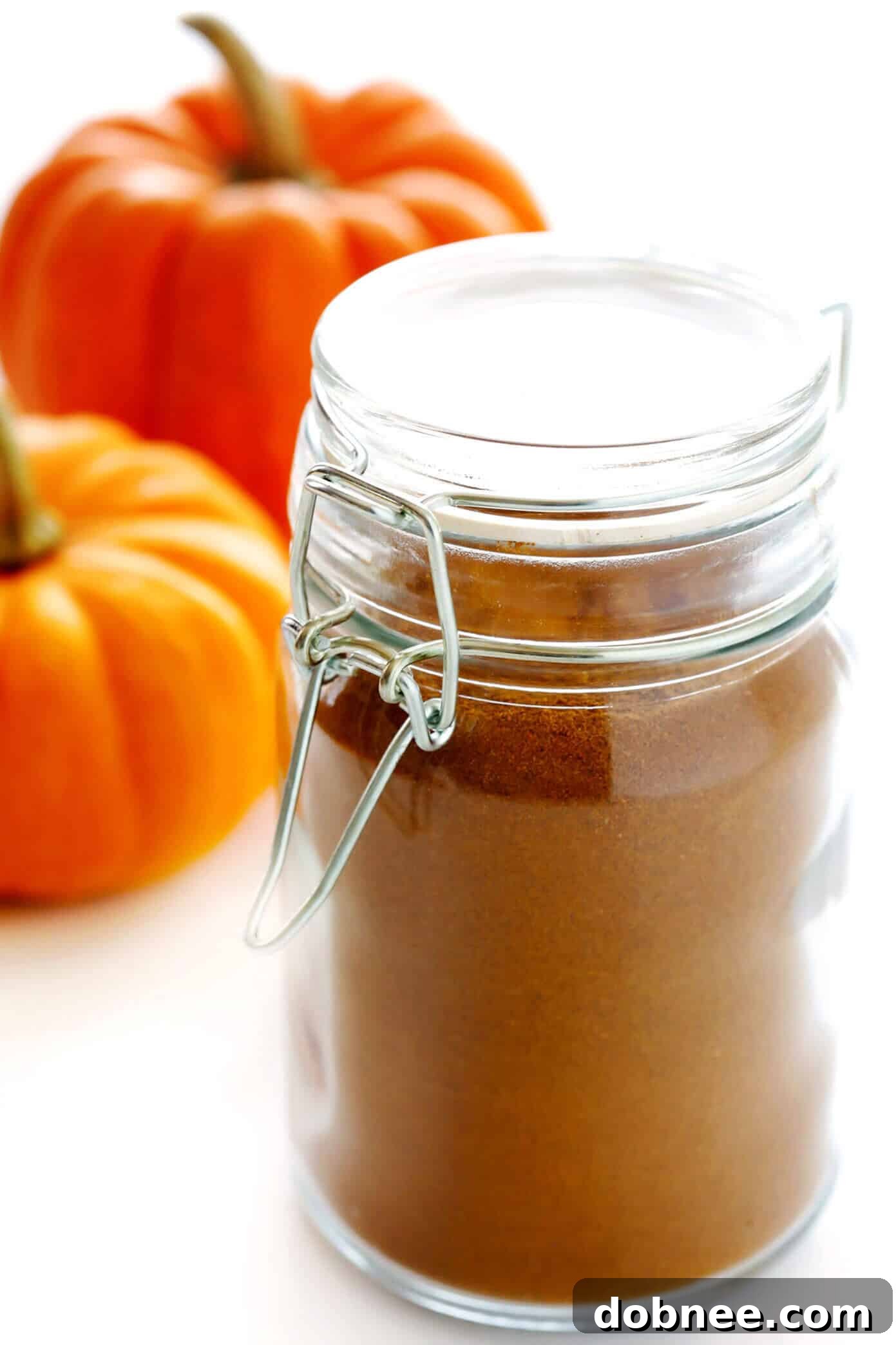 Simple steps to make homemade pumpkin pie spice: combine ground spices in a bowl. How to Make Pumpkin Pie Spice: Mixing the ingredients