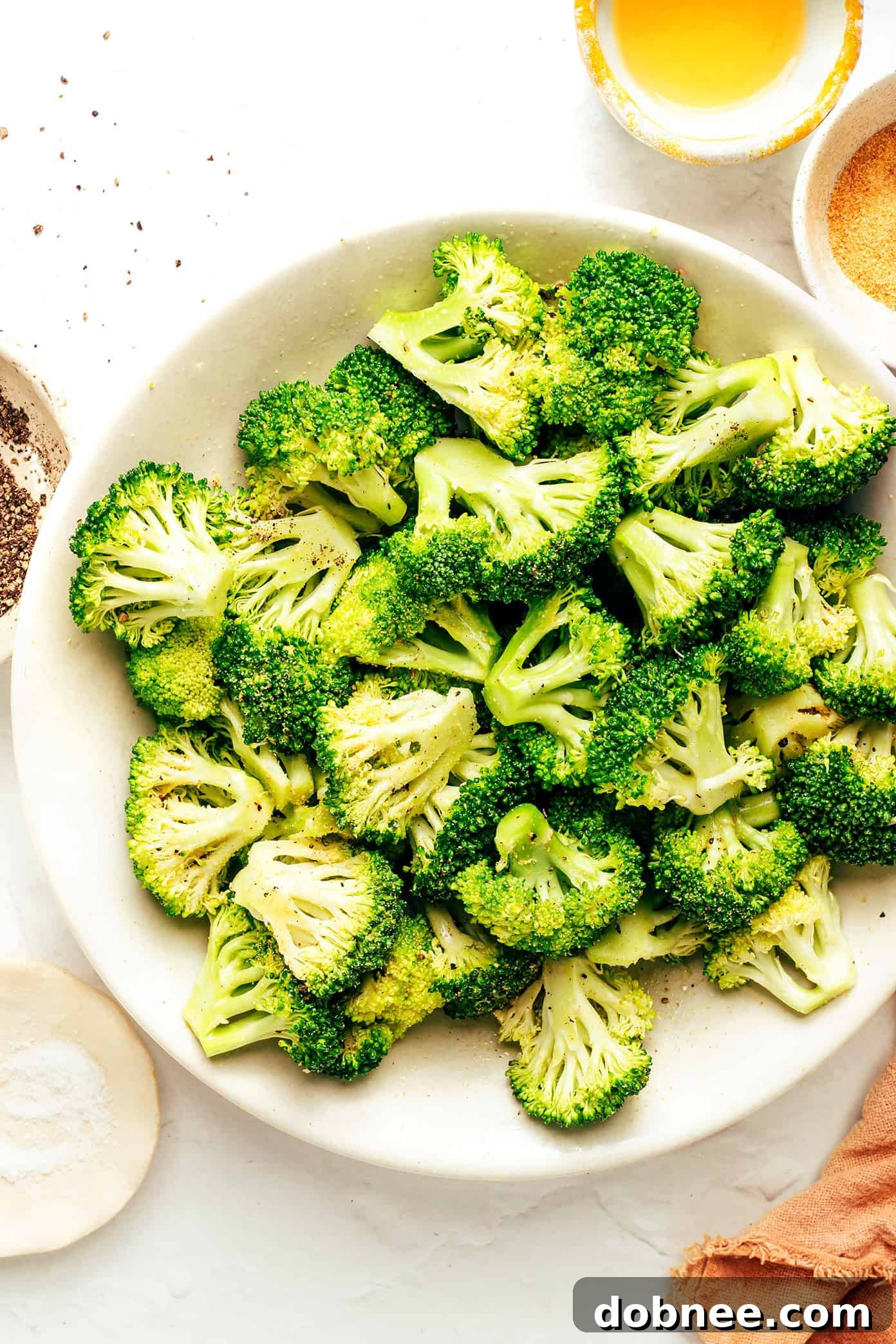 Crispy Air-Fried Broccoli 3 Close-up of perfectly air-fried broccoli florets