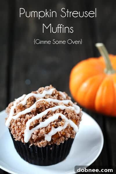 Harvest Pumpkin Crumble Muffins 5 A charming basket filled with homemade Pumpkin Streusel Muffins, perfect for sharing with friends and family.